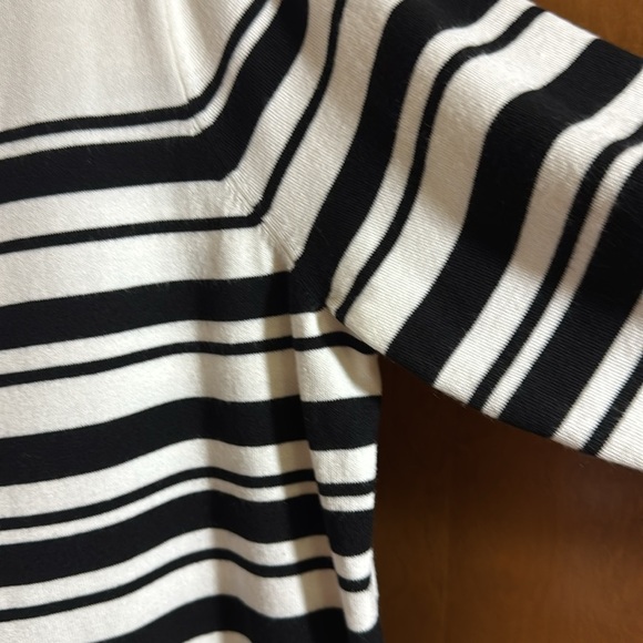 Chico’s Striped Black and White Women's sweater size 3 US size XL - Picture 5 of 5